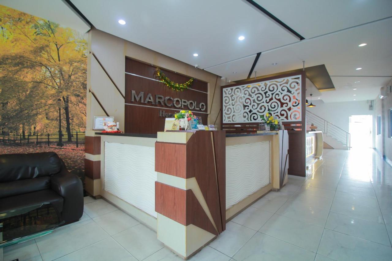 Oyo 1825 Marcopolo Homestay Пеканбару Экстерьер фото
